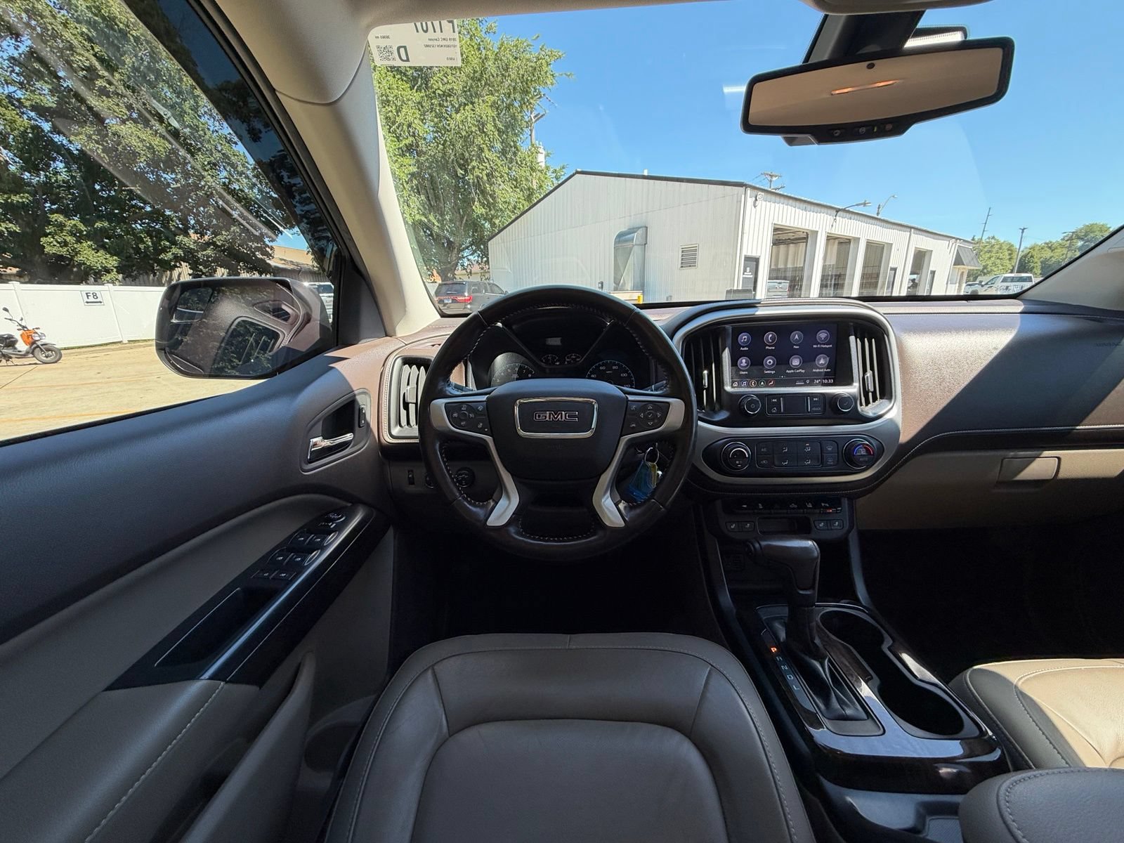 Used 2019 GMC Canyon SLT w/ Driver Alert Package AWD/4WD image 2