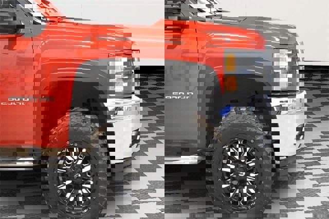 Used 2011 Chevrolet Silverado 2500 LT w/ Interior Plus Package image 13