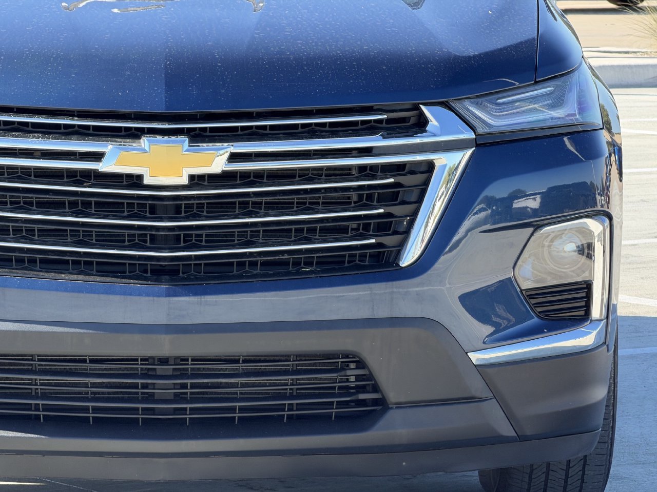 Used 2023 Chevrolet Traverse LT FWD image 8