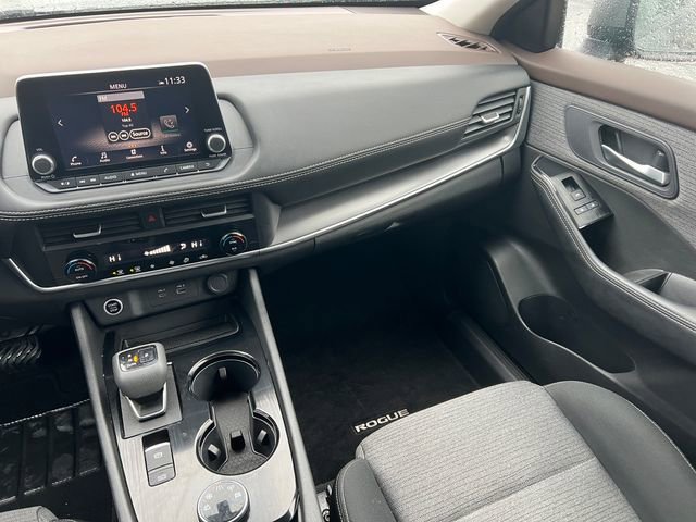 Used 2023 Nissan Rogue SV image 29
