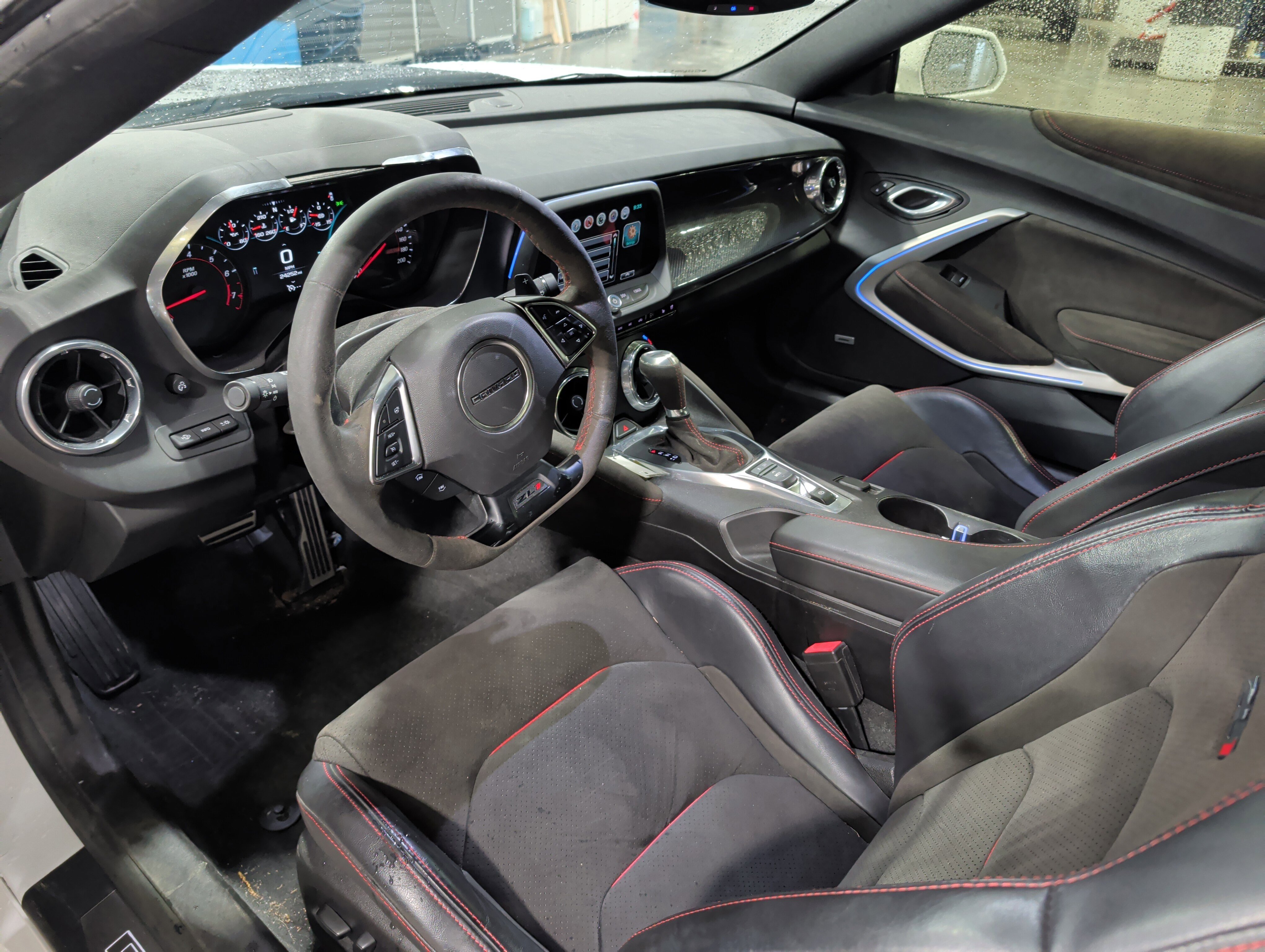 Used 2018 Chevrolet Camaro ZL1 RWD image 7