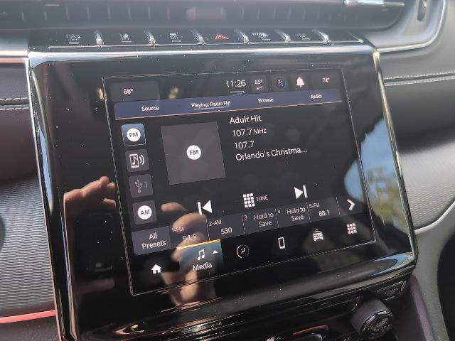 Used 2023 Jeep Grand Cherokee L Laredo image 14