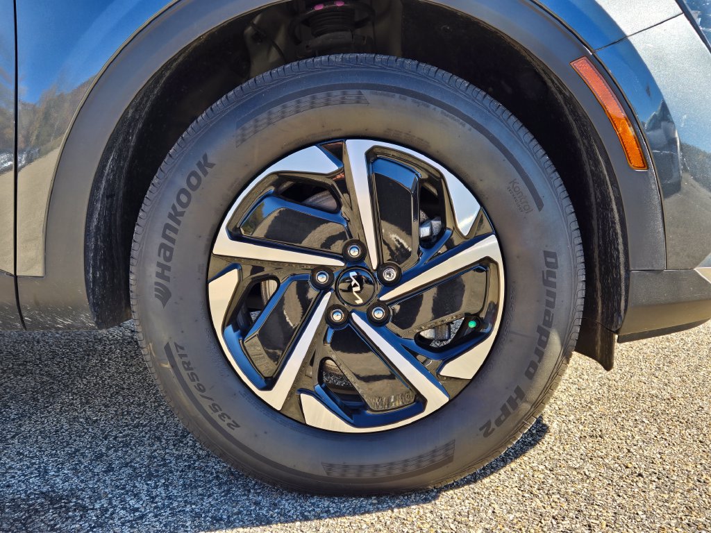 Used 2023 Kia Sportage LX AWD/4WD image 10