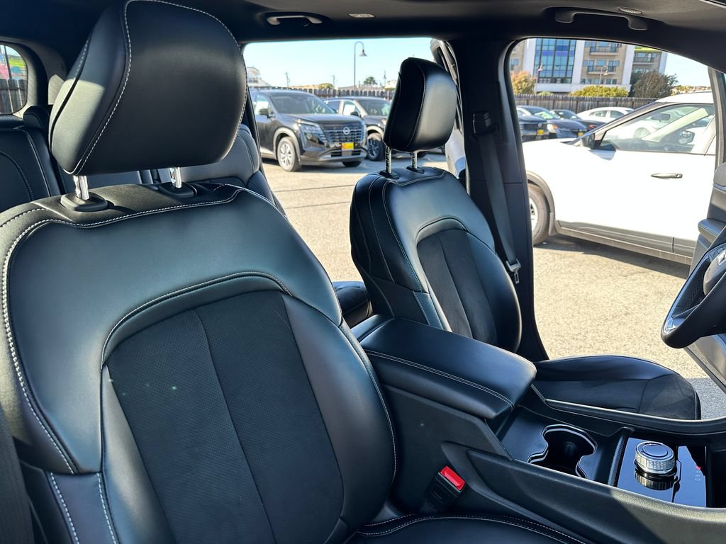 Used 2023 Jeep Grand Cherokee L Altitude AWD/4WD image 19