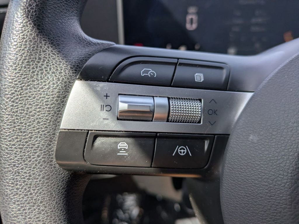 Certified 2025 Hyundai Tucson SEL image 17