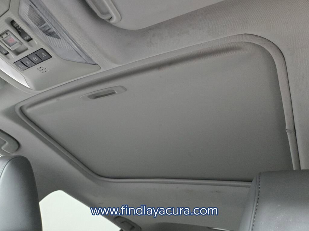 Used 2019 Toyota RAV4 XLE Premium w/ Carpet Mat Package image 12