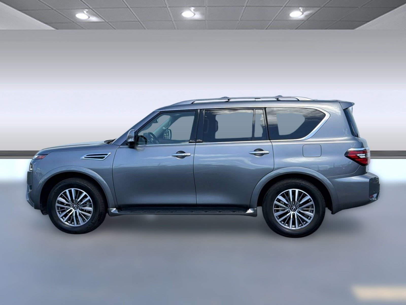 Used 2023 Nissan Armada SL w/ Captain's Chairs Package RWD image 2