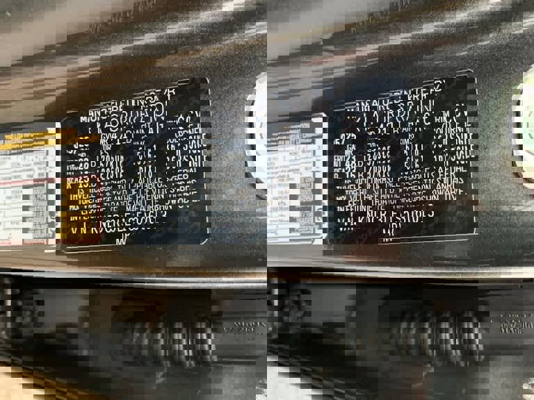 Used 2025 Kia Niro EX image 30