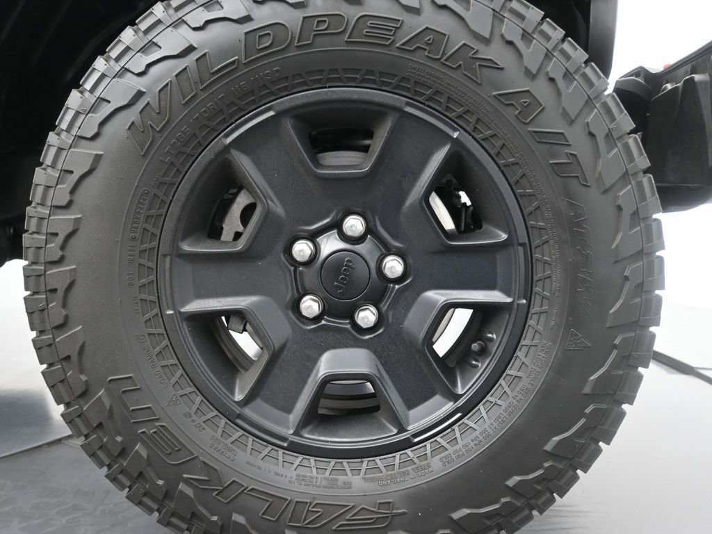 Used 2021 Jeep Gladiator Mojave image 11