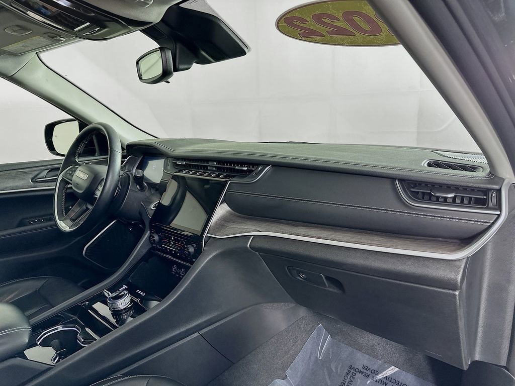 Certified 2022 Jeep Grand Cherokee L Limited image 40