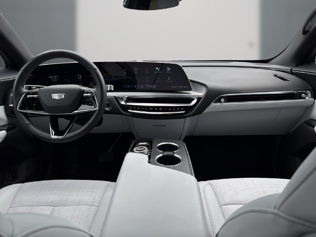 Certified 2024 Cadillac Lyriq Sport RWD image 17