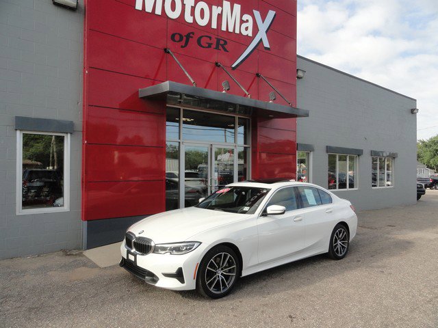 Used 2020 BMW 330i xDrive Sedan w/ Convenience Package image 1