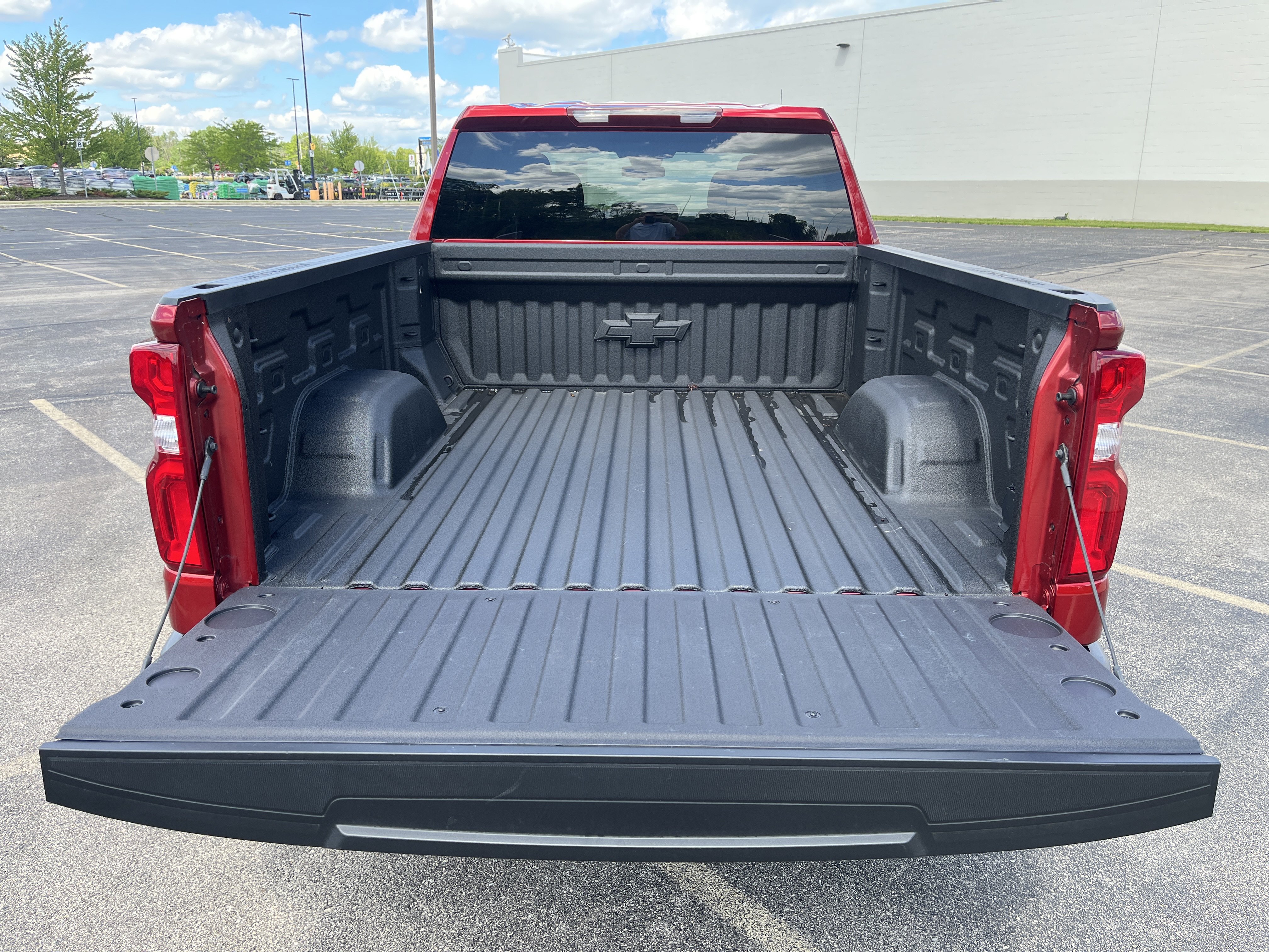 Used 2026 Chevrolet Silverado 1500 RST w/ RST Select Package AWD/4WD image 9