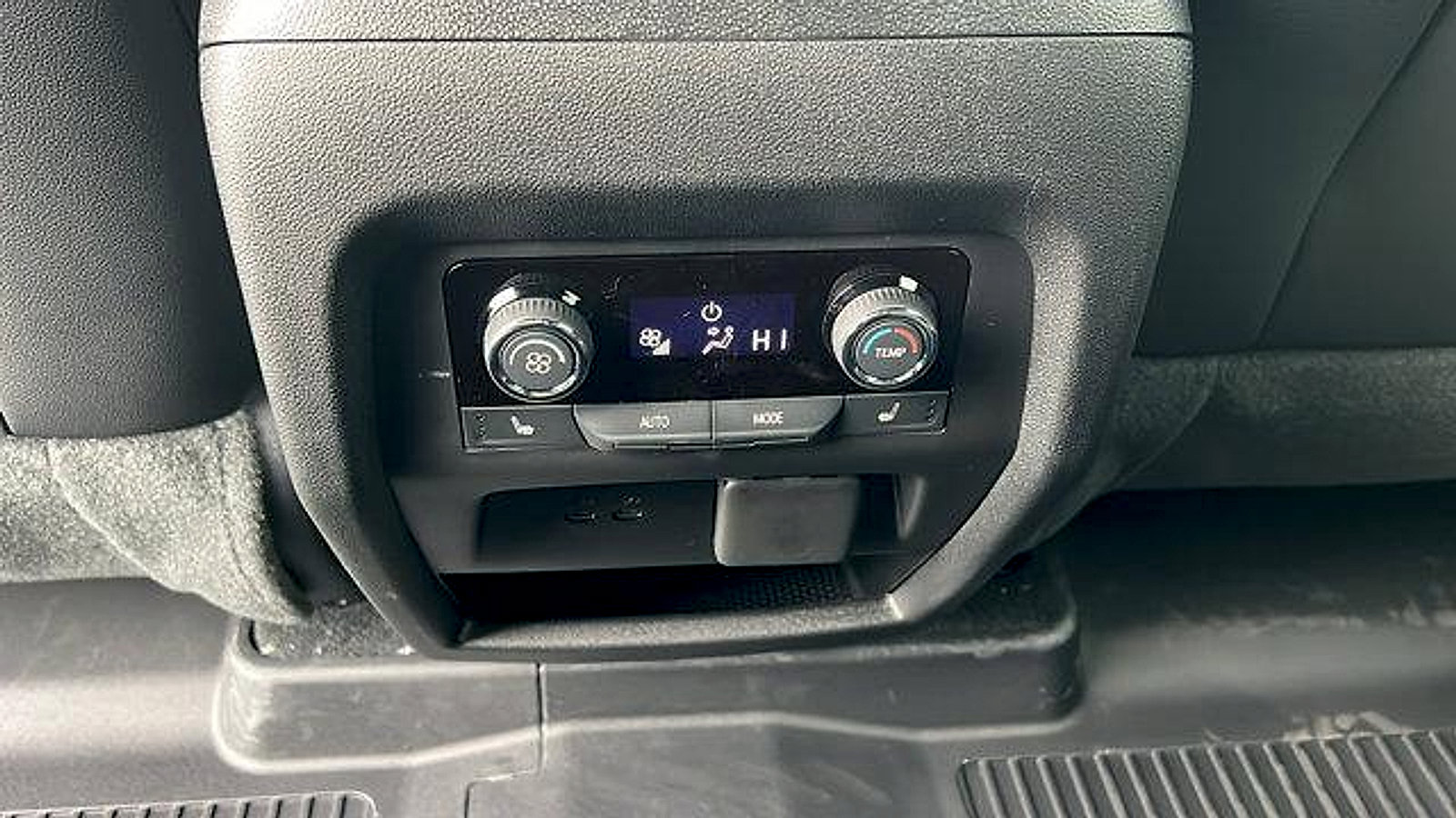 New 2026 Chevrolet Traverse High Country w/ LPO, Floor Liner Package image 17