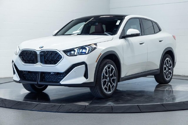 New 2027 BMW X2 xDrive28i AWD/4WD image 8