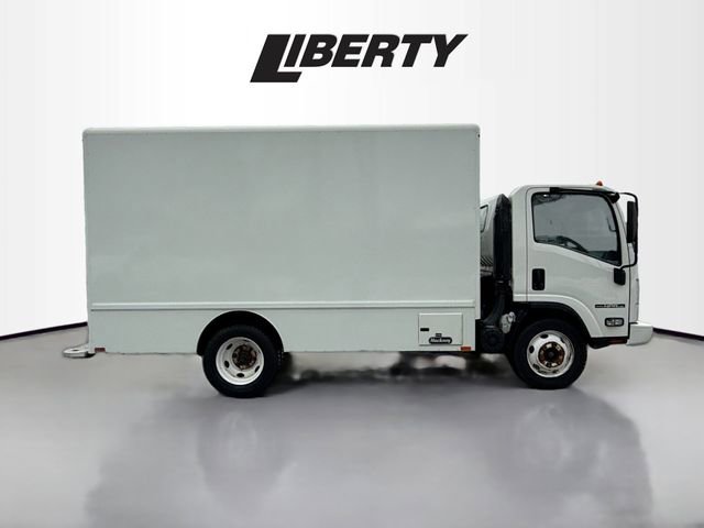 Used 2019 Isuzu NPR HD image 18