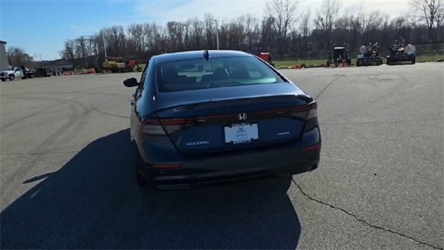 Certified 2025 Honda Accord EX-L image 6