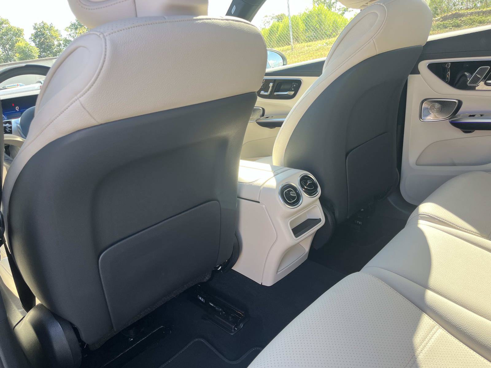 Certified 2025 Mercedes-Benz GLC 300 image 18