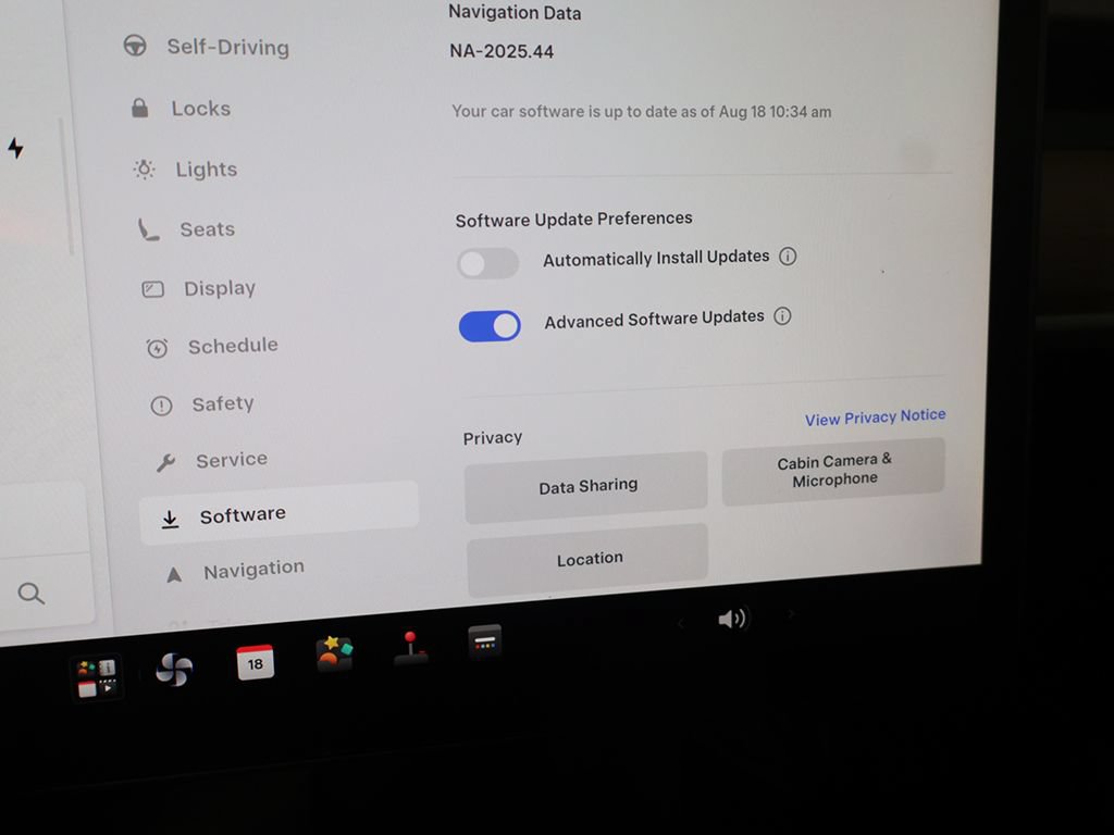 Used 2023 Tesla Model 3 Standard Range RWD image 69
