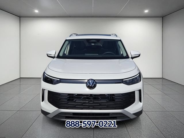New 2026 Volkswagen Tiguan SE FWD image 5