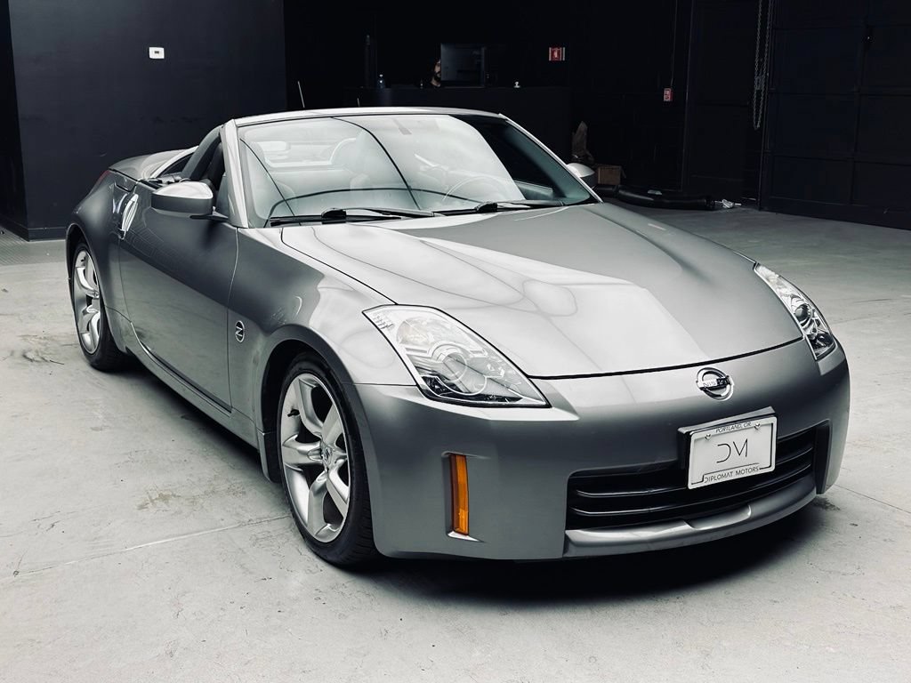 Used 2007 Nissan 350Z Enthusiast RWD image 10