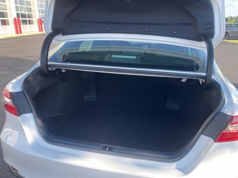 Used 2022 Toyota Camry LE FWD image 11