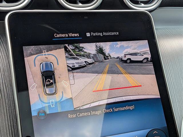 Used 2025 Mercedes-Benz GLC 300 4MATIC image 10