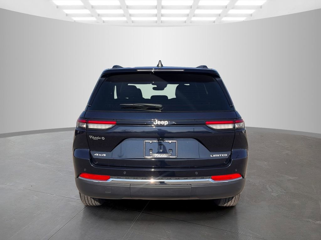 Used 2024 Jeep Grand Cherokee Limited image 6