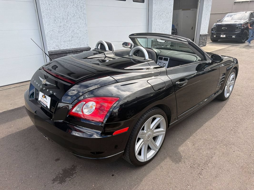 Used 2005 Chrysler Crossfire Convertible RWD image 7