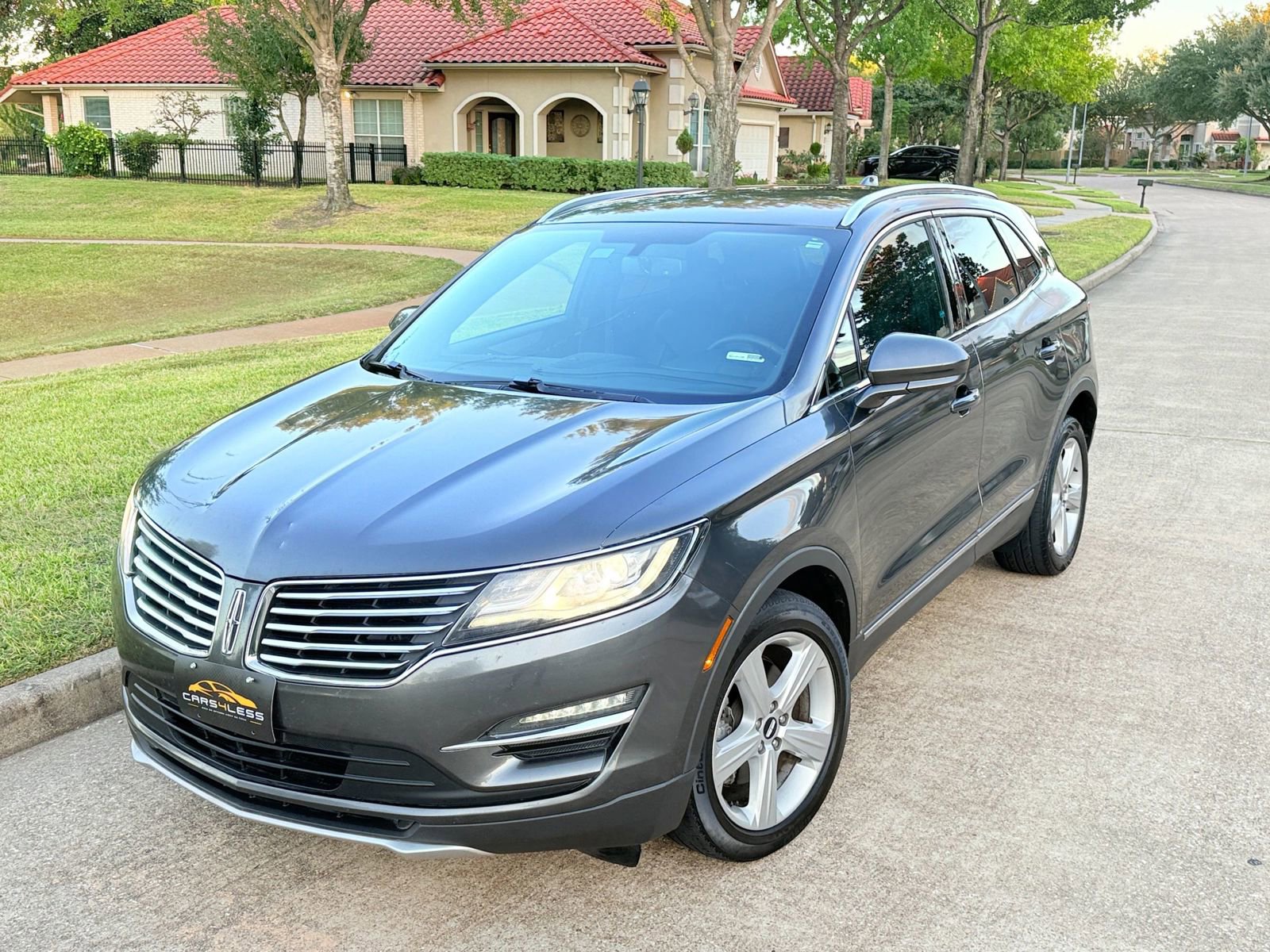 Used 2017 Lincoln MKC Premiere image 2
