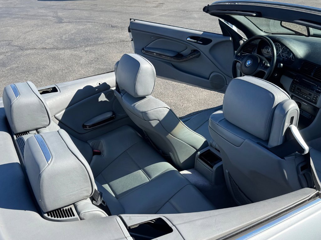 Used 2003 BMW 330Ci Convertible image 12