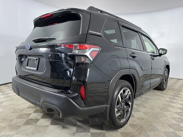 Used 2025 Subaru Forester Limited image 7
