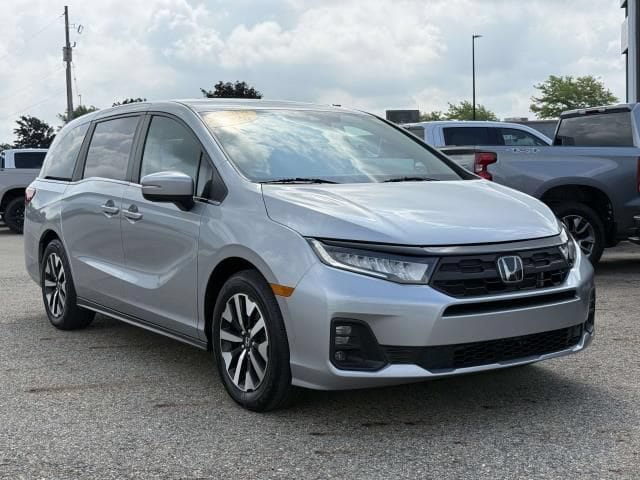Used 2025 Honda Odyssey EX-L image 4