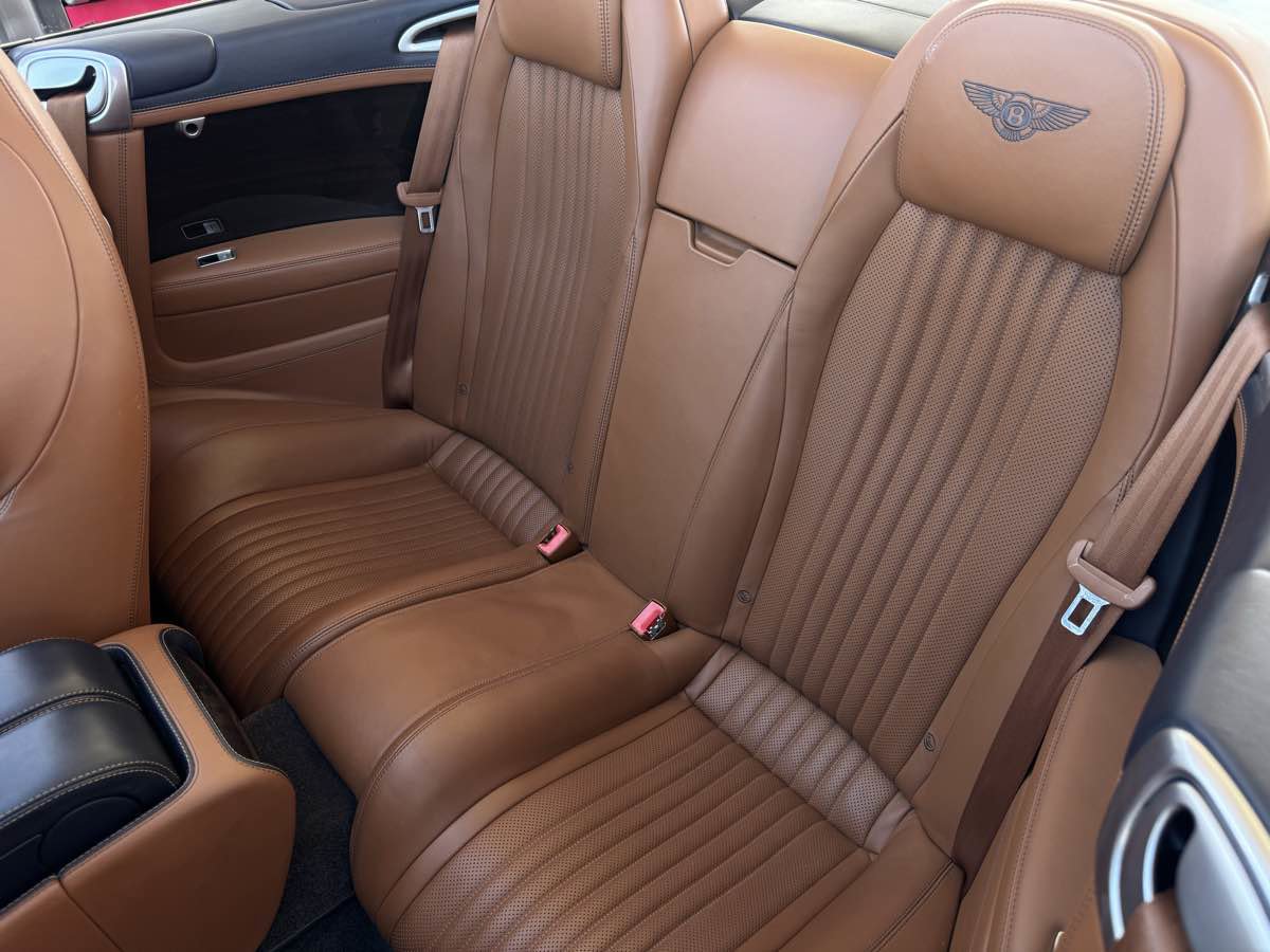 Used 2016 Bentley Continental GT image 23