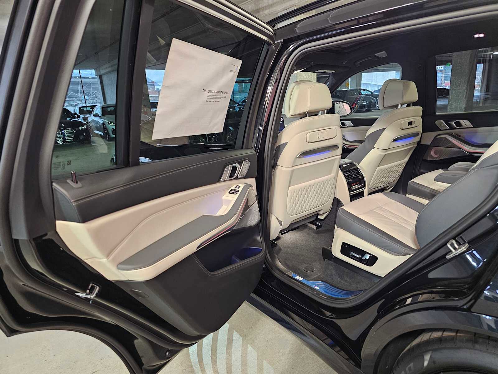 New 2026 BMW X7 M60i image 36