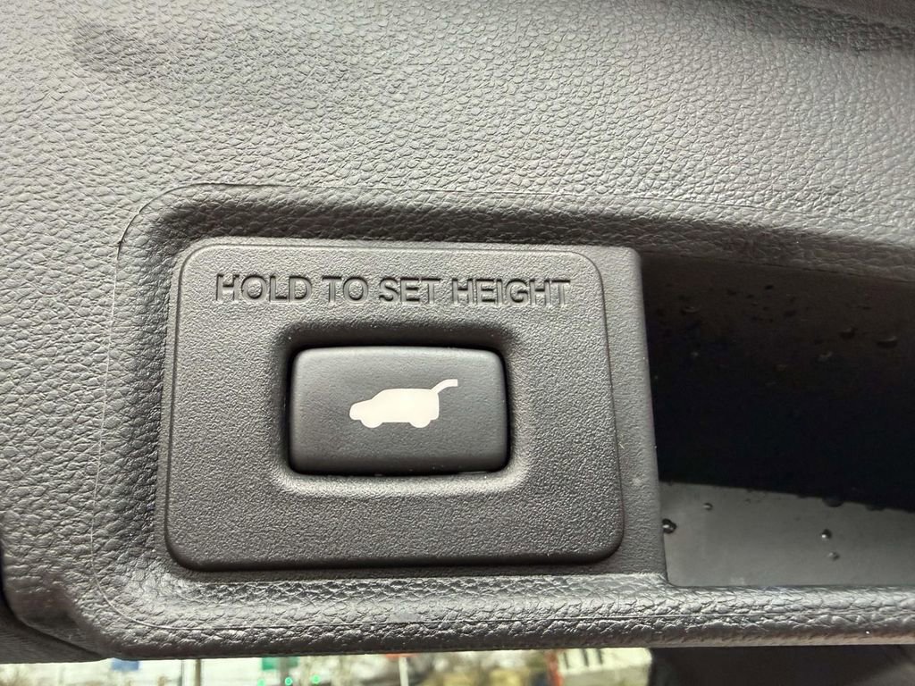 Certified 2023 Acura RDX w/ Technology Package image 9