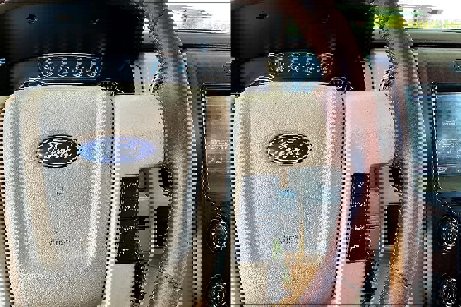 Used 2013 Ford F150 King Ranch w/ King Ranch Luxury Pkg image 25