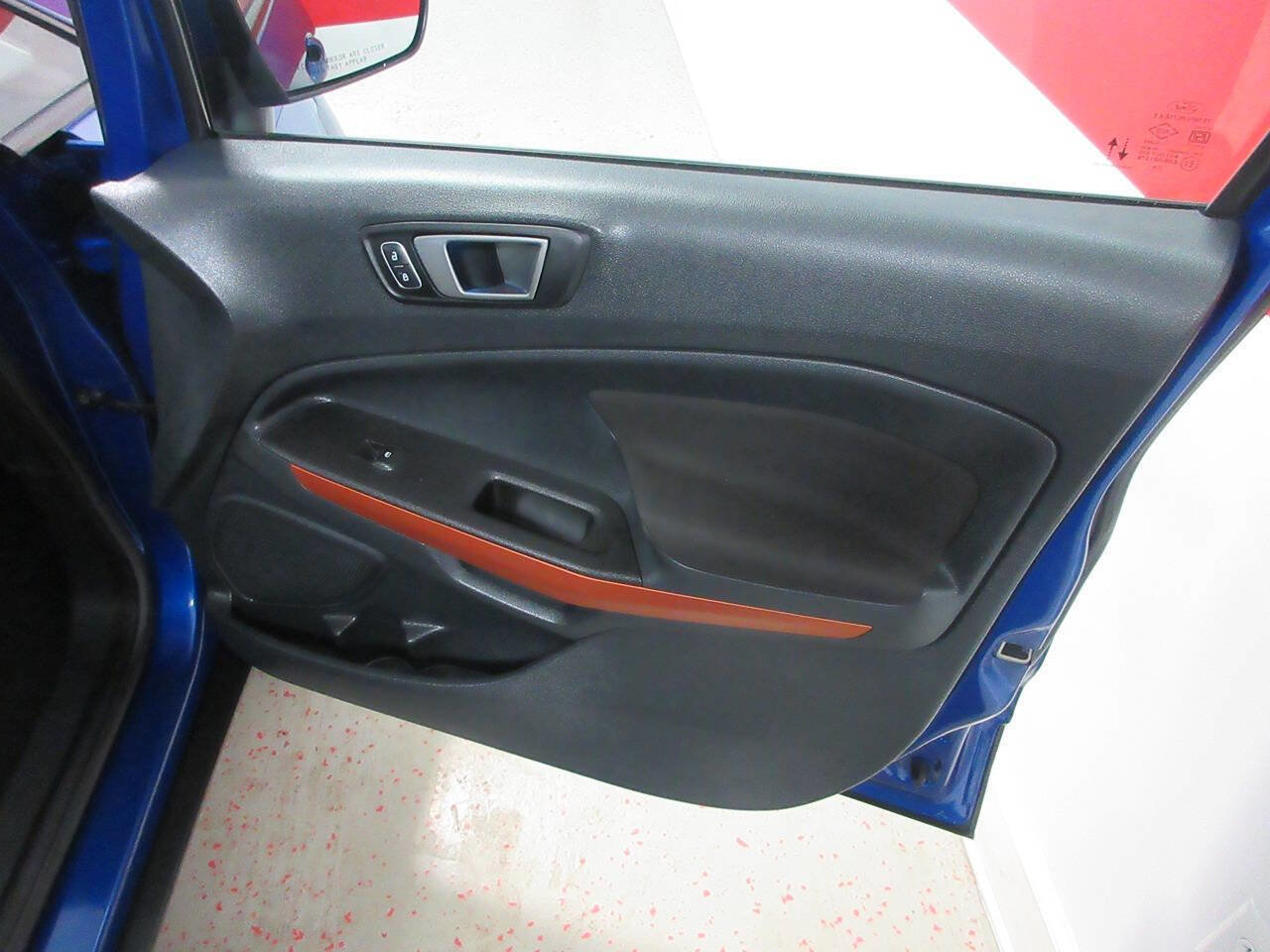 Used 2021 Ford EcoSport SE w/ SE Convenience Package image 19