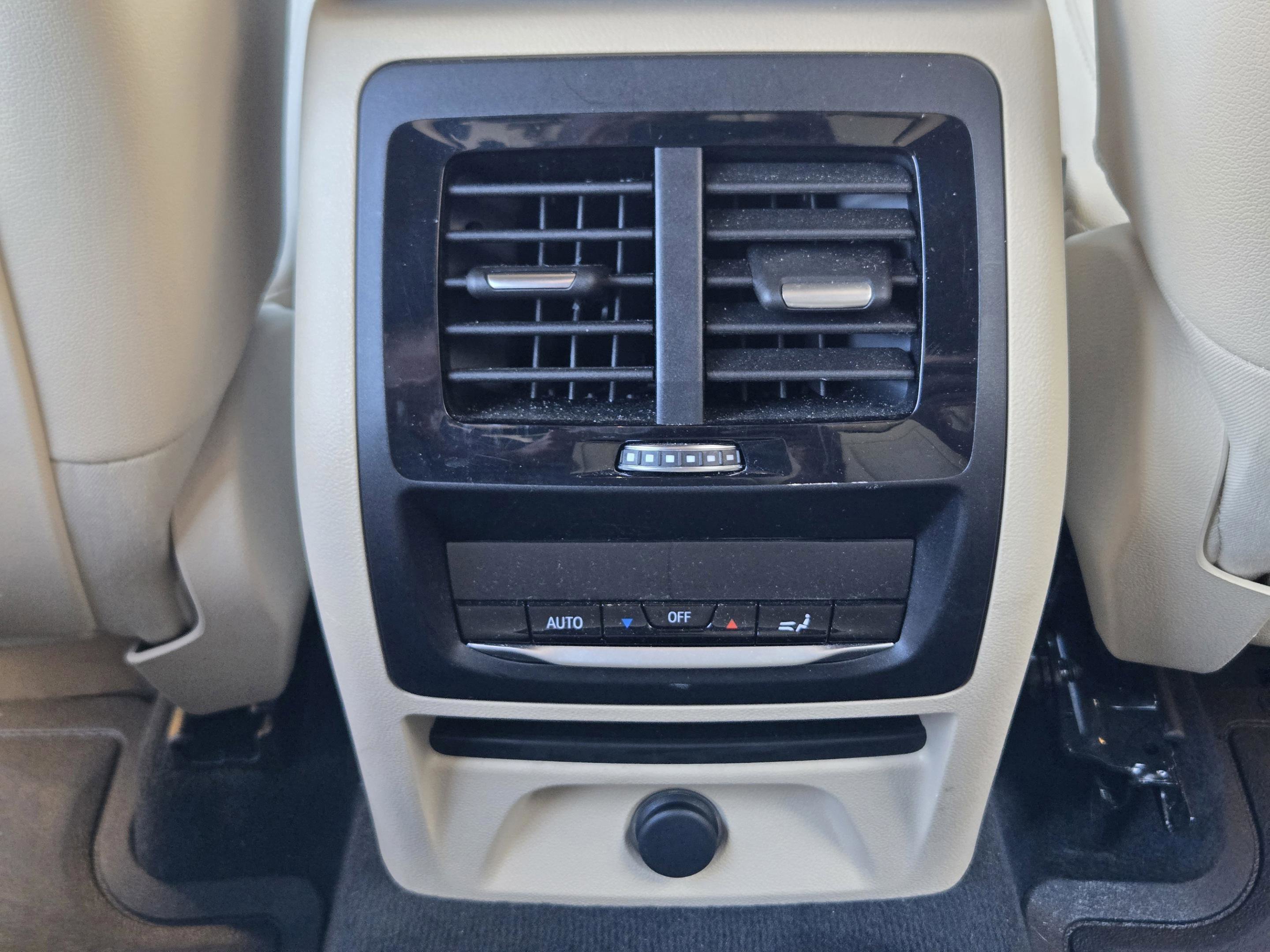 Used 2019 BMW X3 xDrive30i w/ Driving Assistance Package image 30