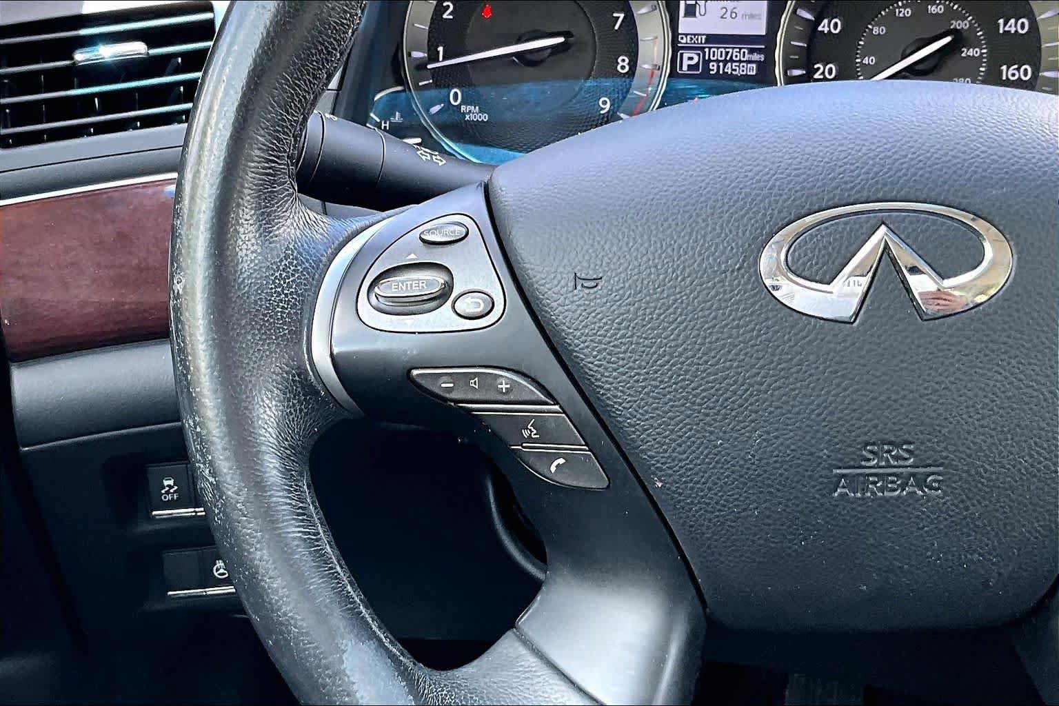 Used 2016 INFINITI Q70 L 3.7 AWD/4WD image 24