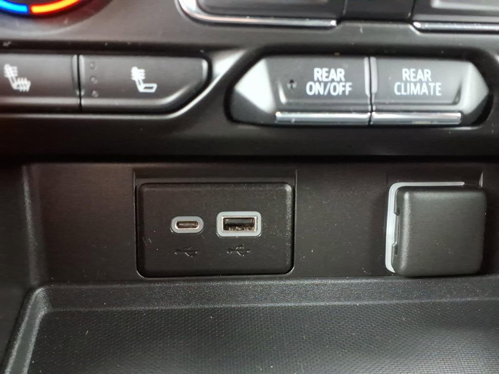 Certified 2021 Chevrolet Tahoe Z71 image 12