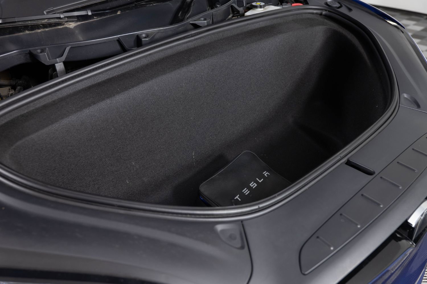 Used 2023 Tesla Model X Plaid image 38