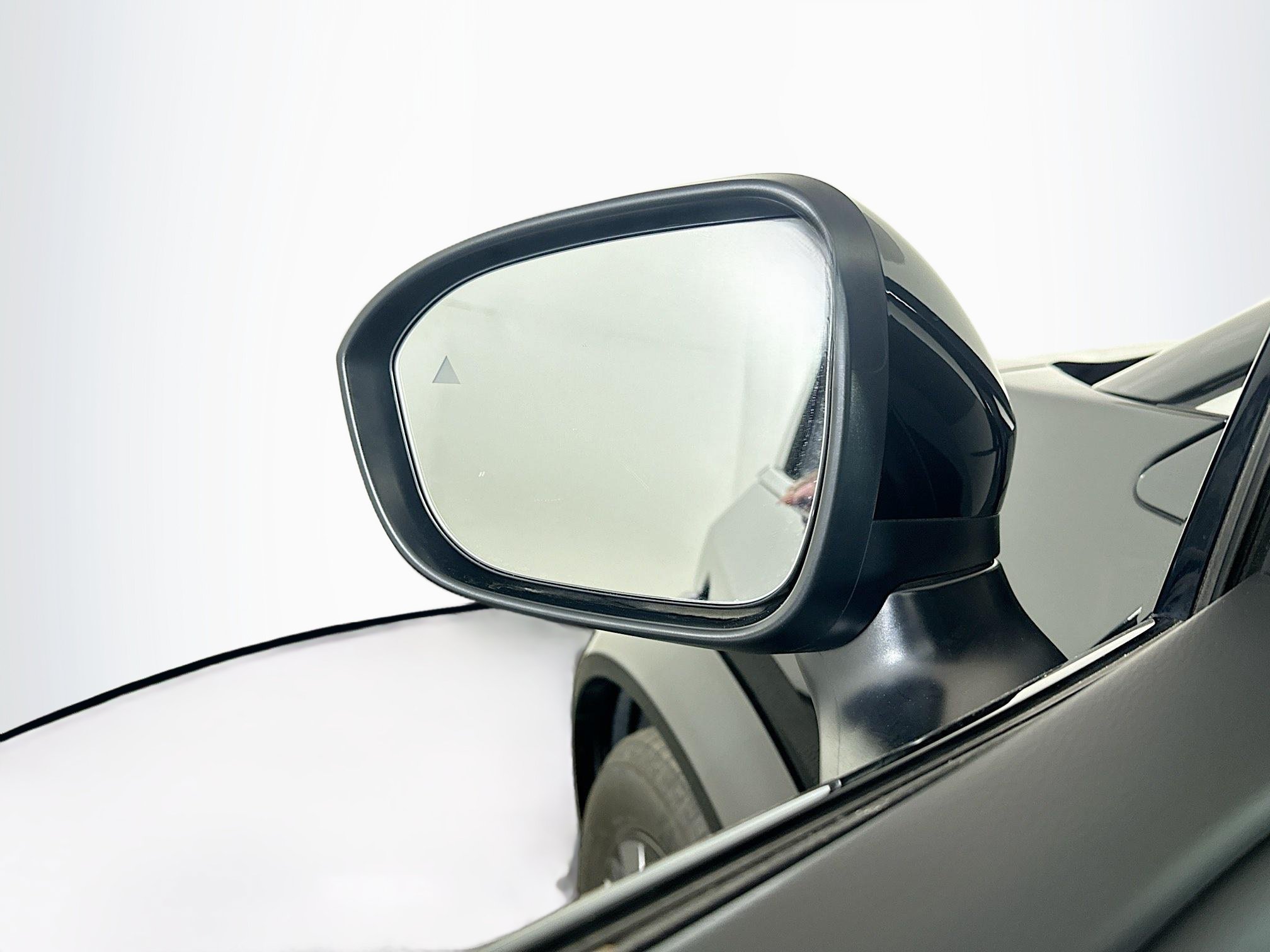 Used 2024 Nissan Ariya FWD image 16