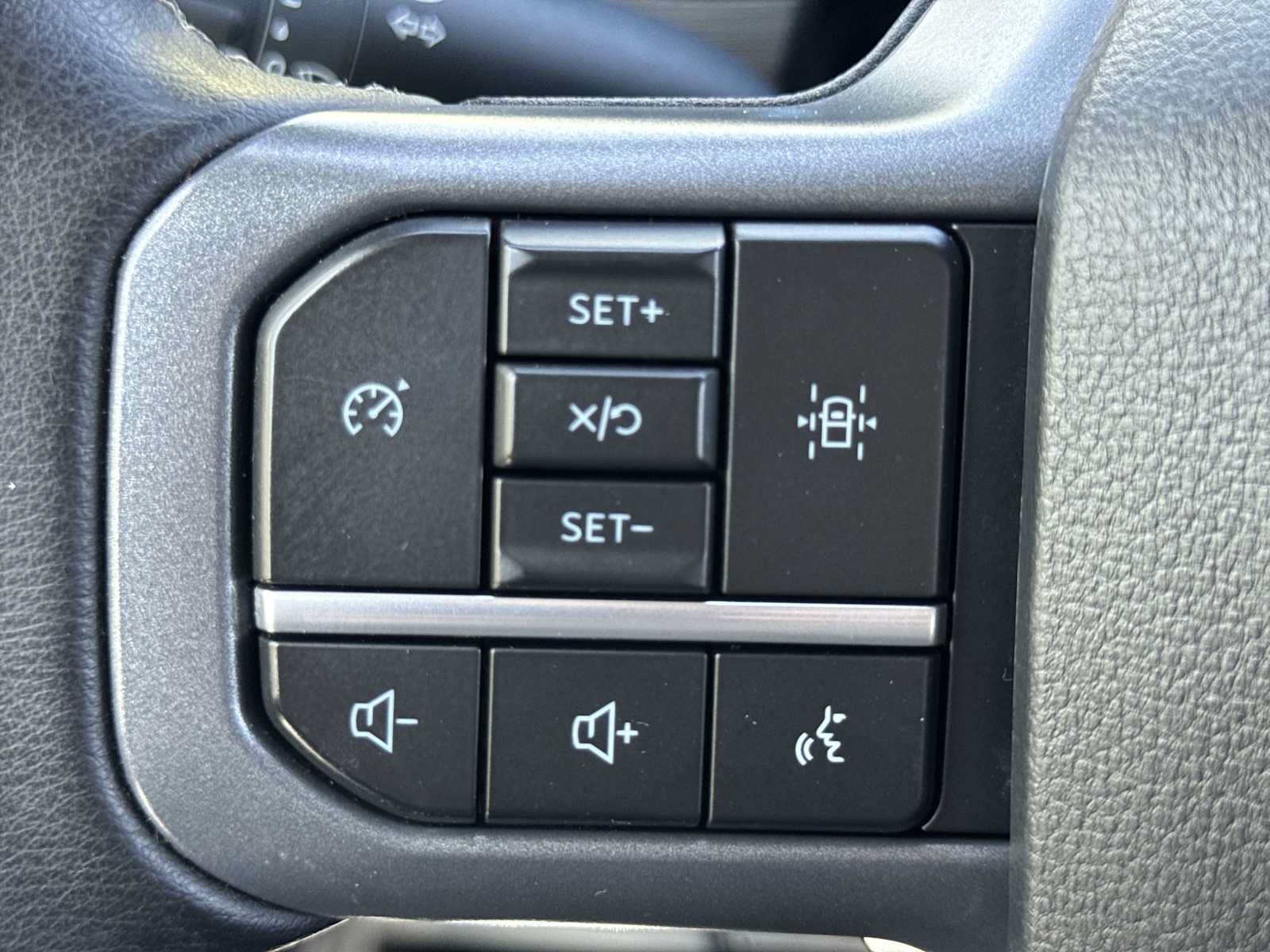 Used 2025 Ford F150 XLT w/ Equipment Group 301A Standard AWD/4WD image 28
