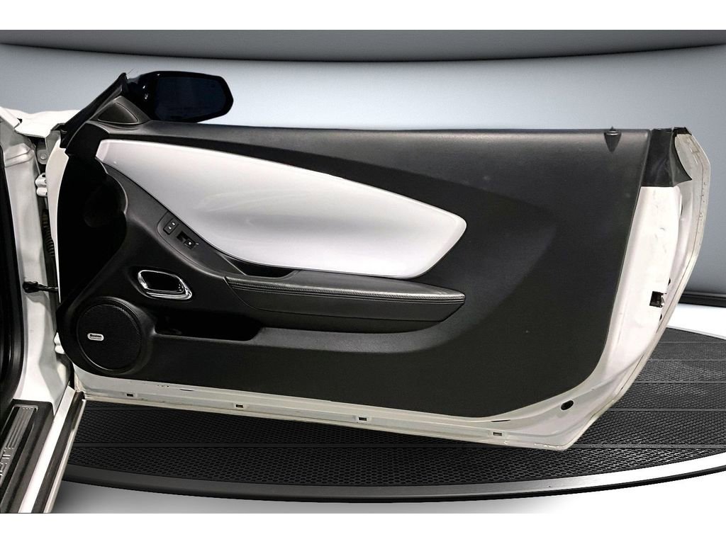 Used 2015 Chevrolet Camaro SS w/ RS Package image 24