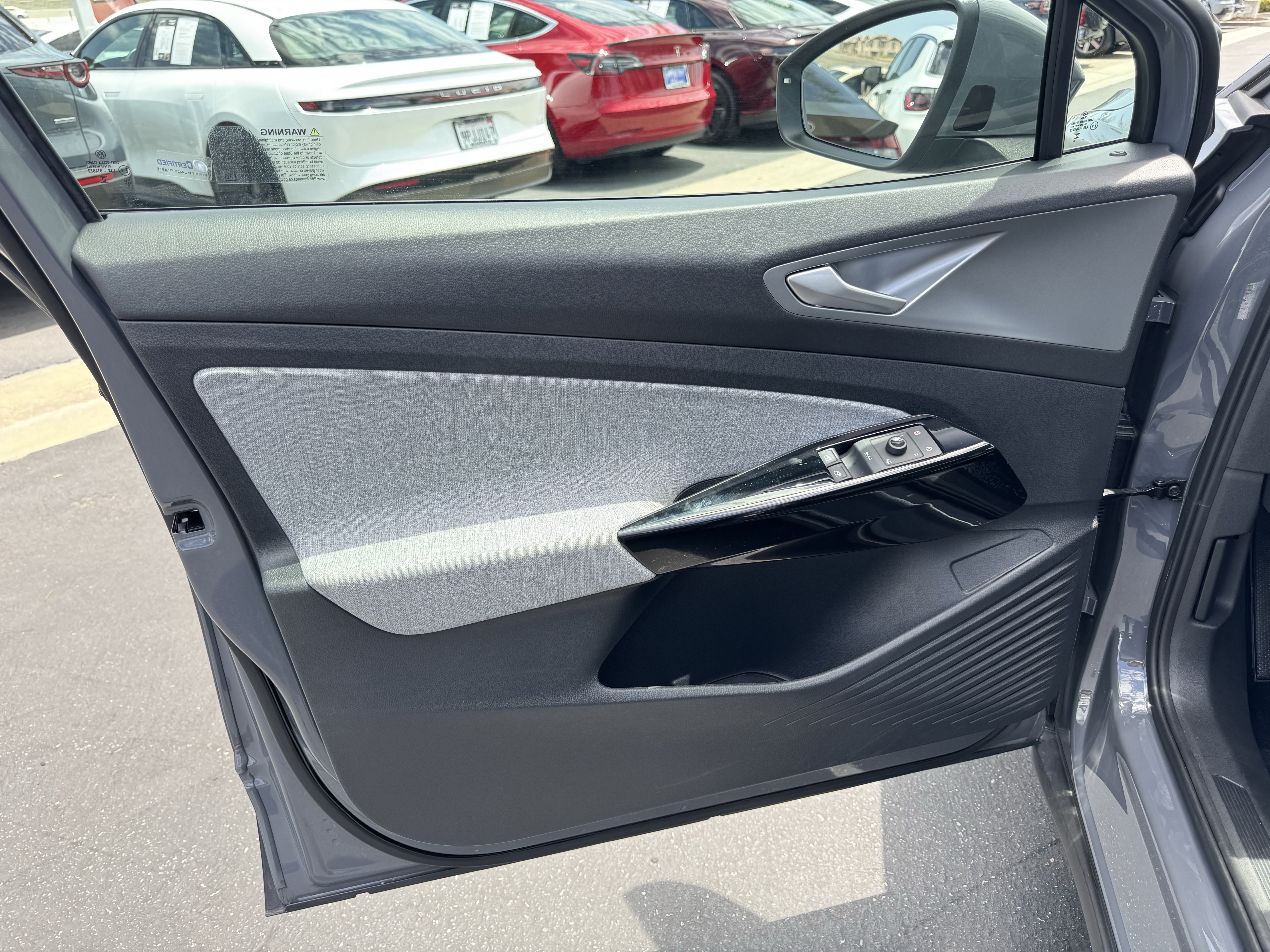 Certified 2023 Volkswagen ID.4 Pro RWD image 13