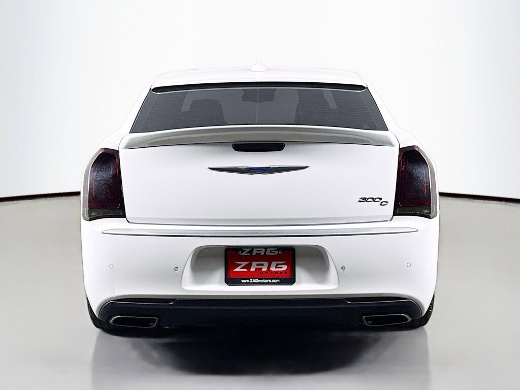 Used 2018 Chrysler 300 C w/ Safetytec Plus Group image 4