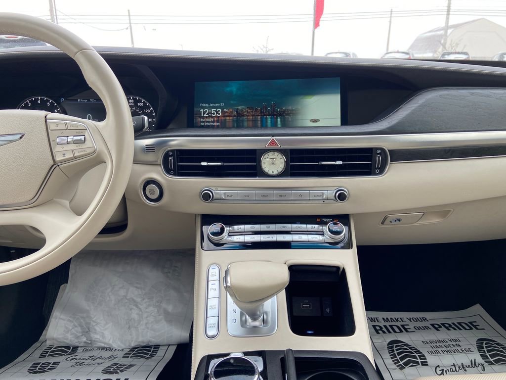 Used 2022 Genesis G90 5.0 Ultimate image 28