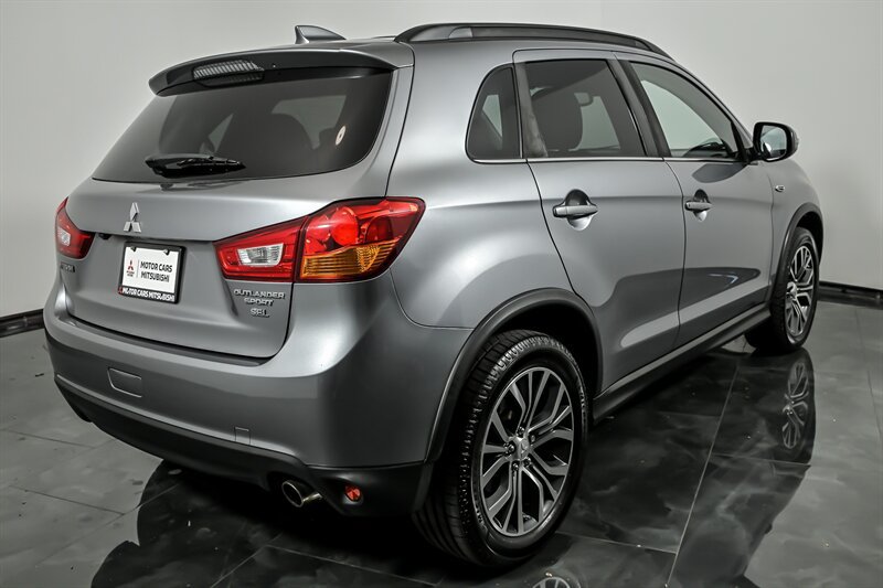 Used 2017 Mitsubishi Outlander Sport SEL FWD image 9