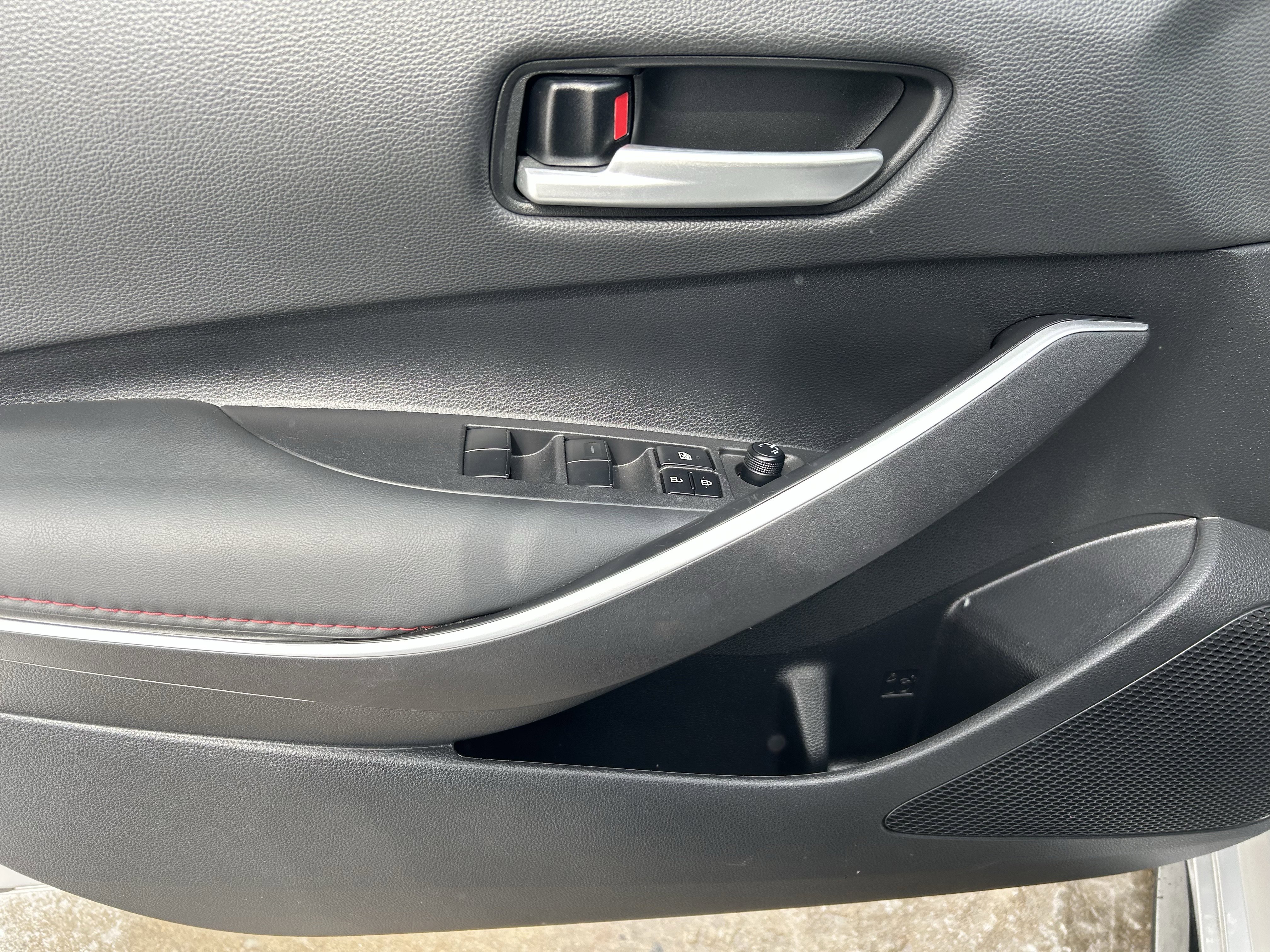 Certified 2024 Toyota Corolla SE w/ SE Premium Package image 15